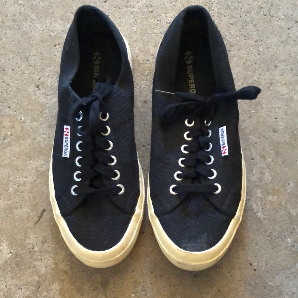Superga classic sneaker. Slightly worn.